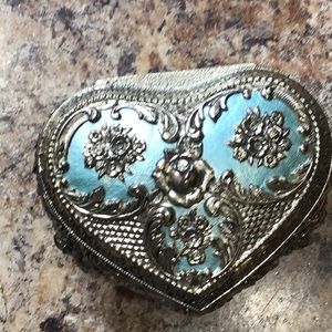 VINTAGE TRINKET JEWELRY BOX, ORNATE SILVER TONE, RED VELVET LIKE INTERIOR.